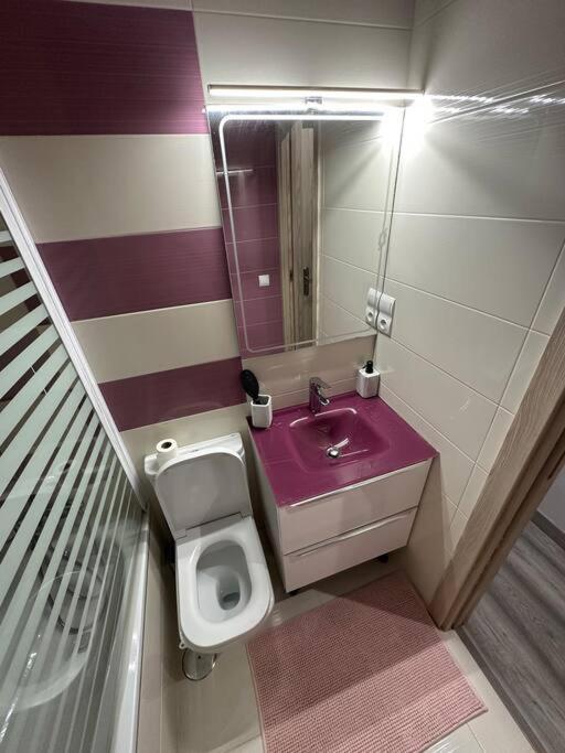 Cozy 1-Bedroom Apartment Madrid Exterior photo
